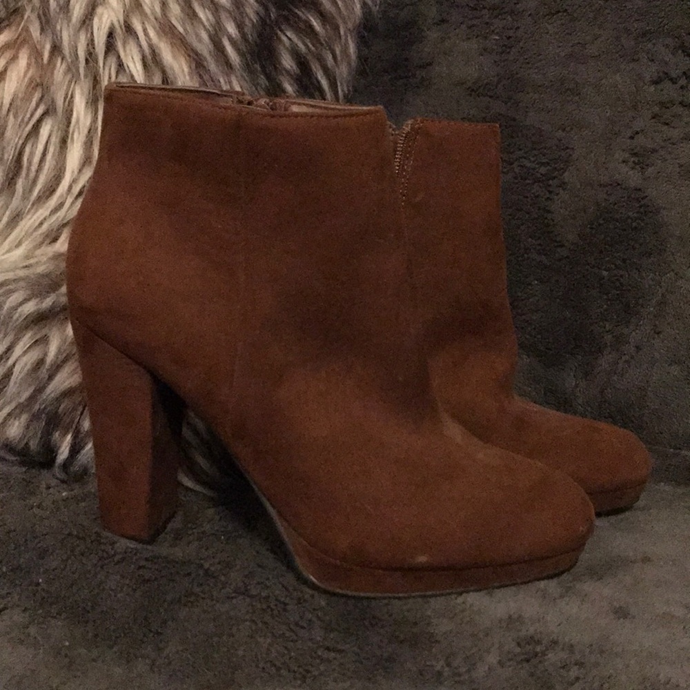 Forever 21 brown booties size 6.5